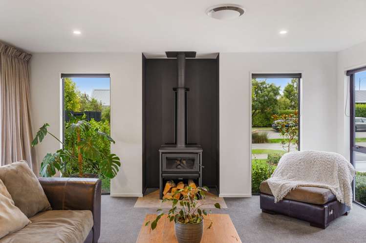 196 Southfield Drive Lincoln_11