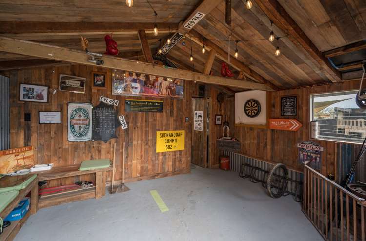 8 Dickens Street Stoke_13