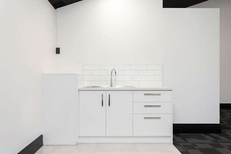 Unit 14, 21 Bealey Avenue Merivale_5