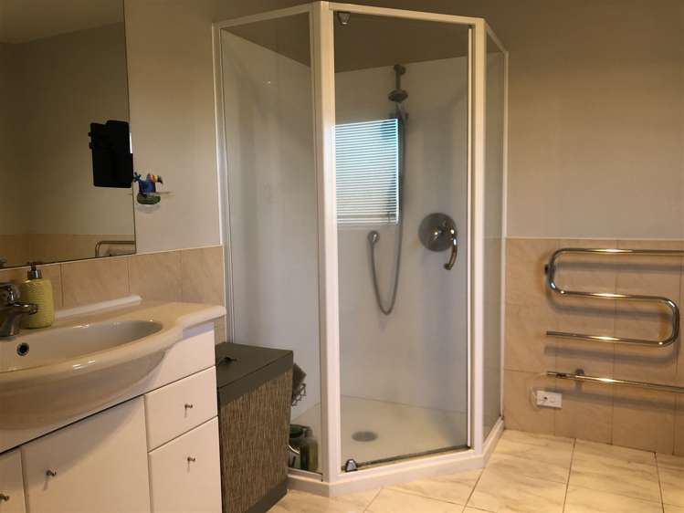 136 Landscape Road Mount Eden_18