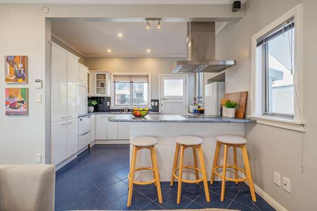 7 Sunset Parade Plimmerton_4