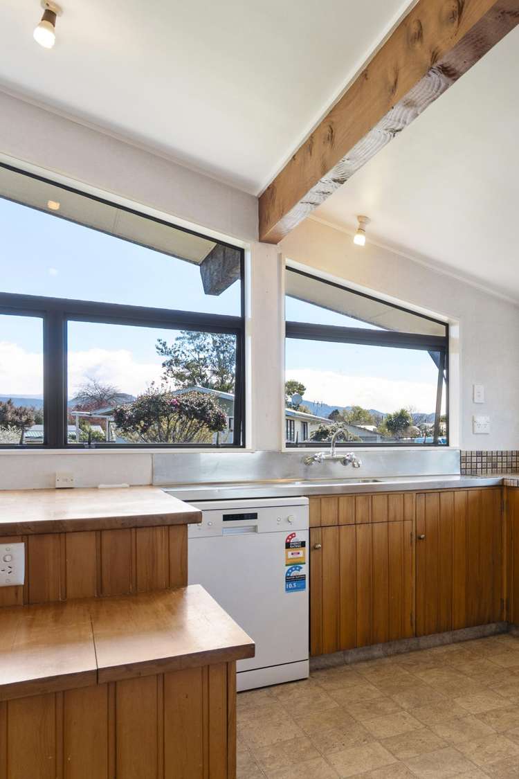 3 Deller Drive Carterton_4
