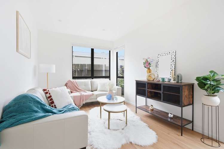 2/5 Browns Road Manurewa_2