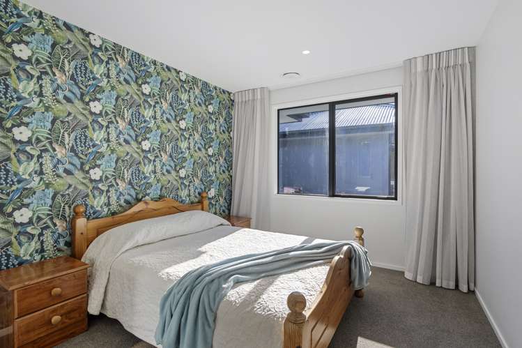 6 Harrier Place Amberley_18