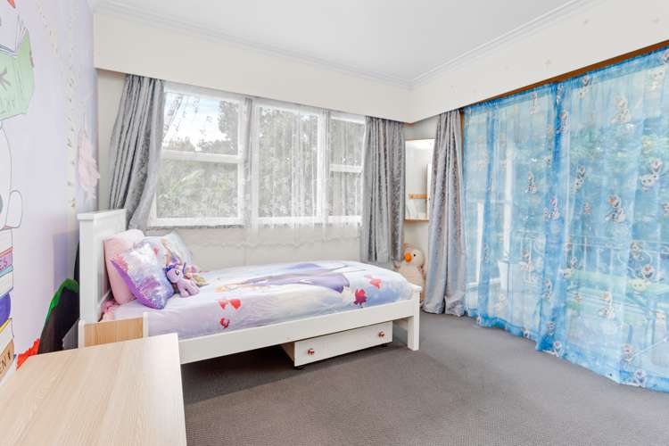 8 Adams Place Kamo_13