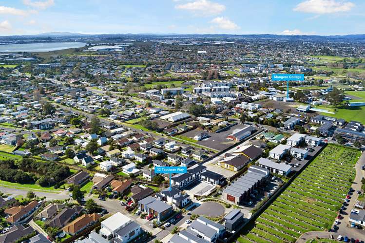32 Tapuwae Way Mangere Bridge_13