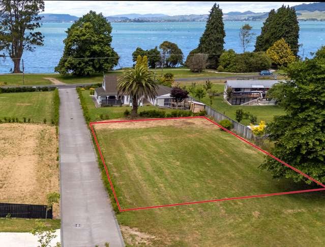 Your blank canvas by the lake