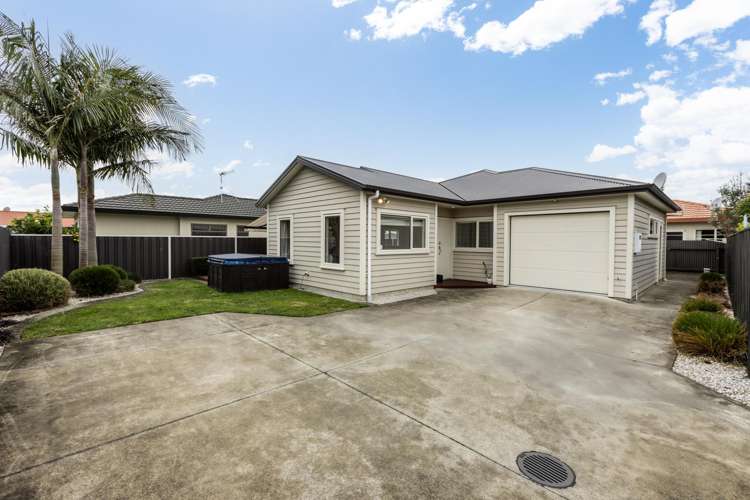 2 Warwick Crescent_0