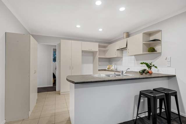 8 George Arthur Place Pukekohe_2