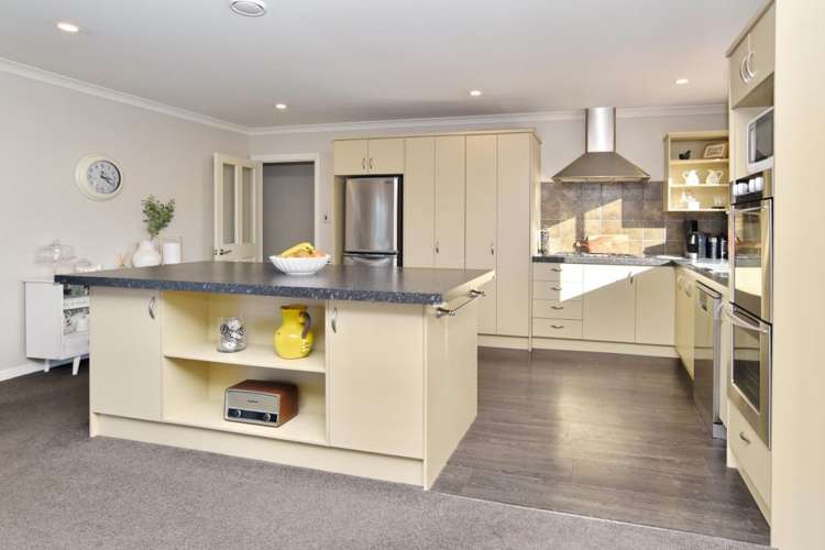 8 Sonia Place Casebrook_7