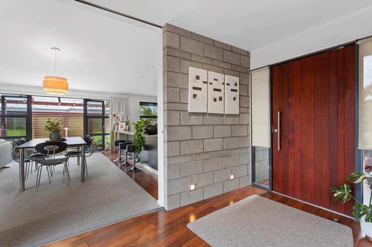 3 Riverwood Boulevard Redwood_1