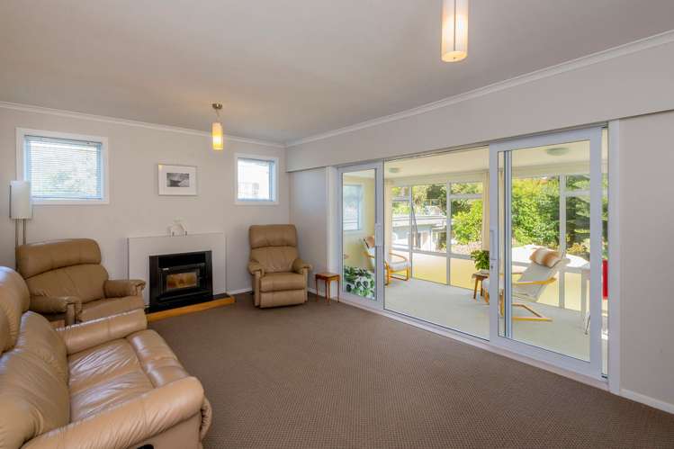 127 Renown Road Raumati South_4