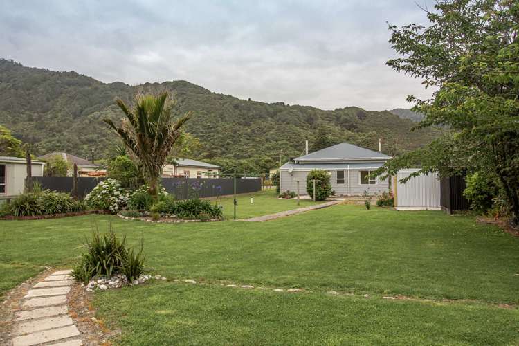 1 Main Road Hector_11