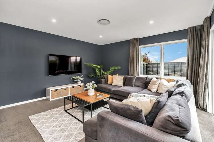 9 Falcon Road Rolleston_13