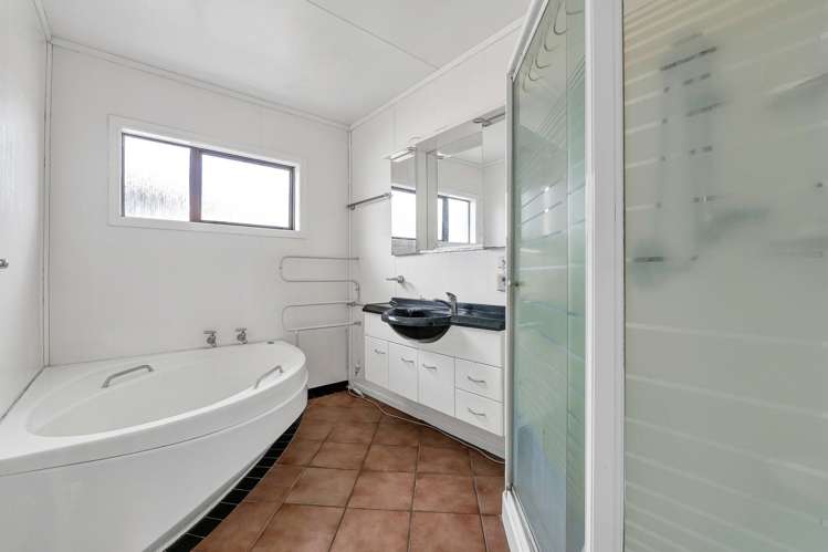 74 Cressida Avenue Stratford_10