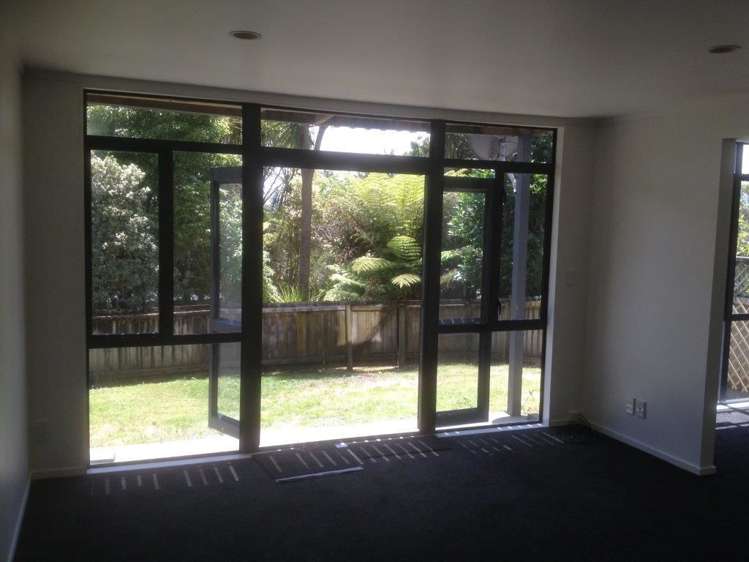 2/3 Erewhon Place Birkdale_6