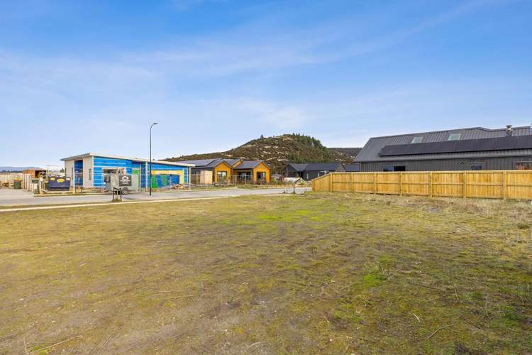 12 Onyx Street Albert Town_4