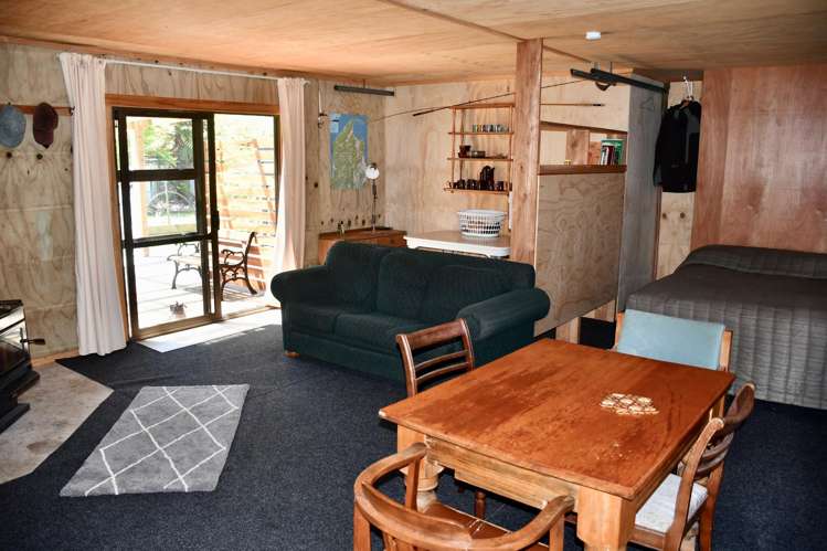 7 Hunter Street Karamea_8