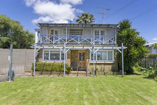 12 Pohutukawa Road Beachlands_2