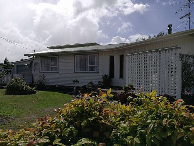 7 Hardie Grove Featherston_14