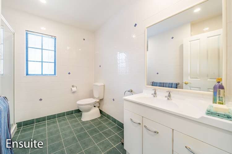 24 Mccarthy Grove Clouston Park_14