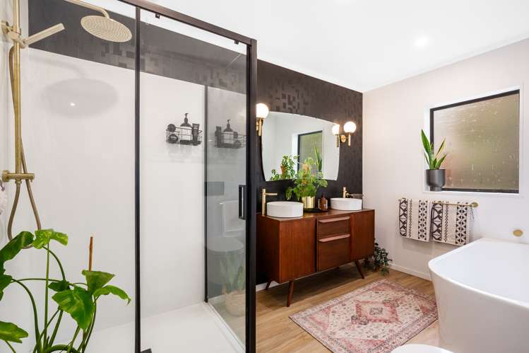 2 Pohue Grove Stokes Valley_21