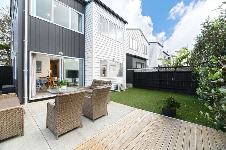 39 Whakawhiti Loop Avondale_0