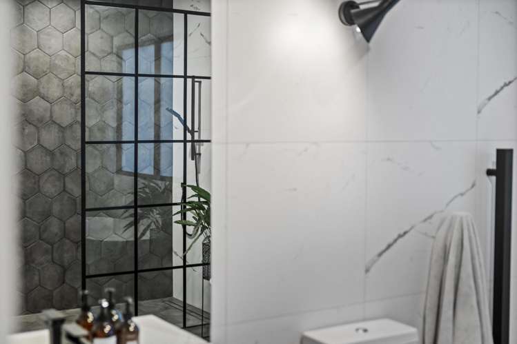 15 Myra Evelyn Grove Dairy Flat_11