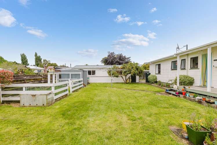 11 Huxley Street Pahiatua_15