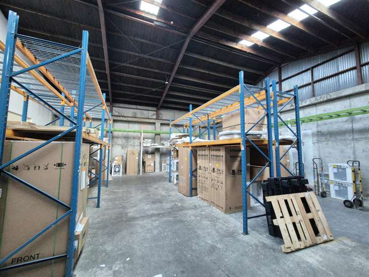 1 Glover Street Ngauranga_10