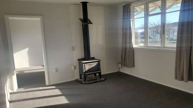 1A McKenzie Terrace Carterton_2