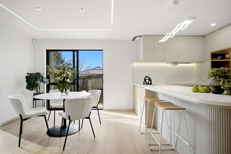 Lot 1-5/10 Tusac Place Totara Vale_10
