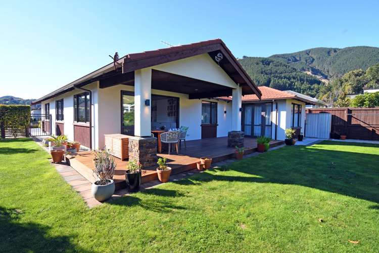 75 Sanctuary Drive Stoke_18