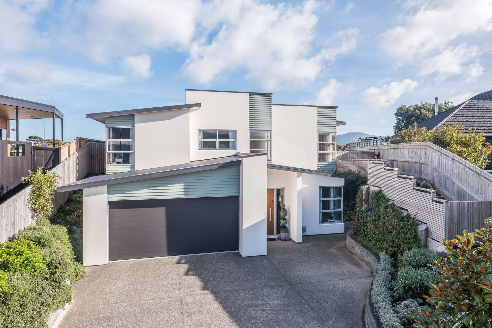 17 Simpson Crescent Raumati Beach_0