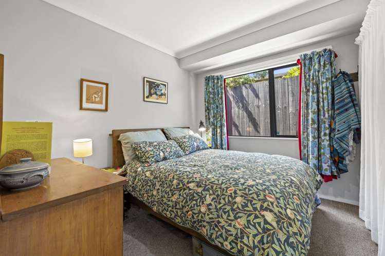 16 James Street Raglan_36