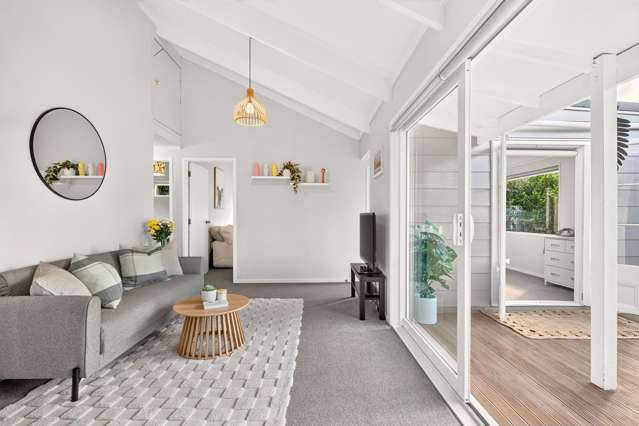 77A Vodanovich Road Te Atatu South_4
