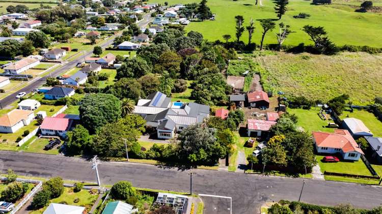 8 Hadfield Street Patea_33