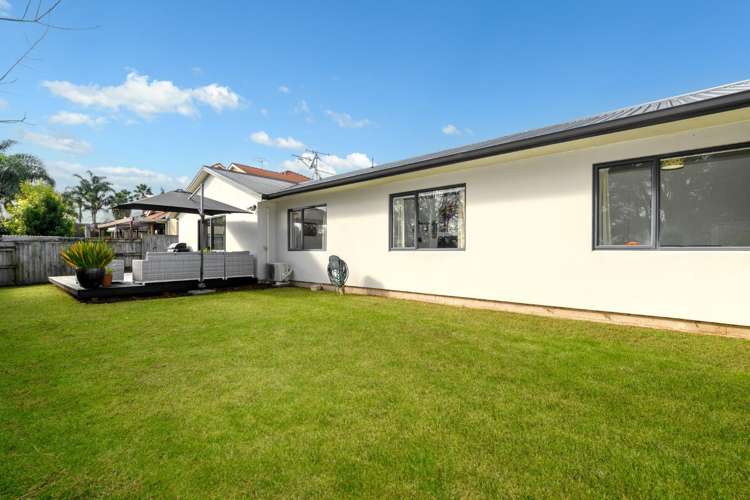 25 Arrowfield Drive Pyes Pa_13