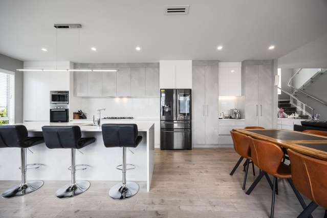 2 Boocock Crescent Orewa_3