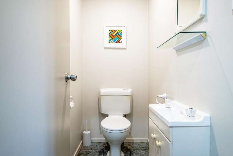 3/3 Galaxy Drive Mairangi Bay_27