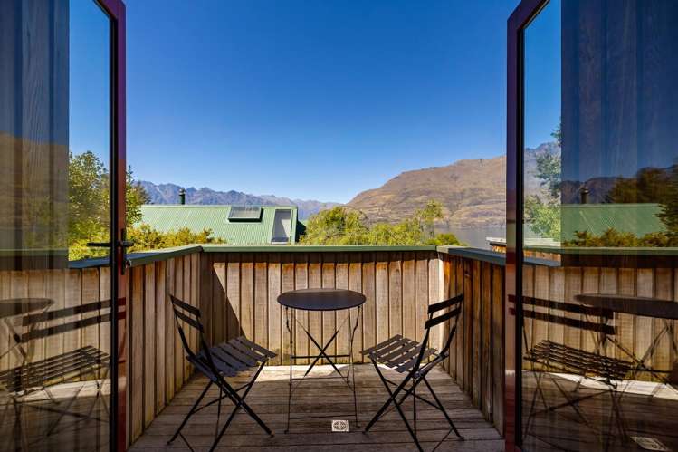 22B Evergreen Place Sunshine Bay_6