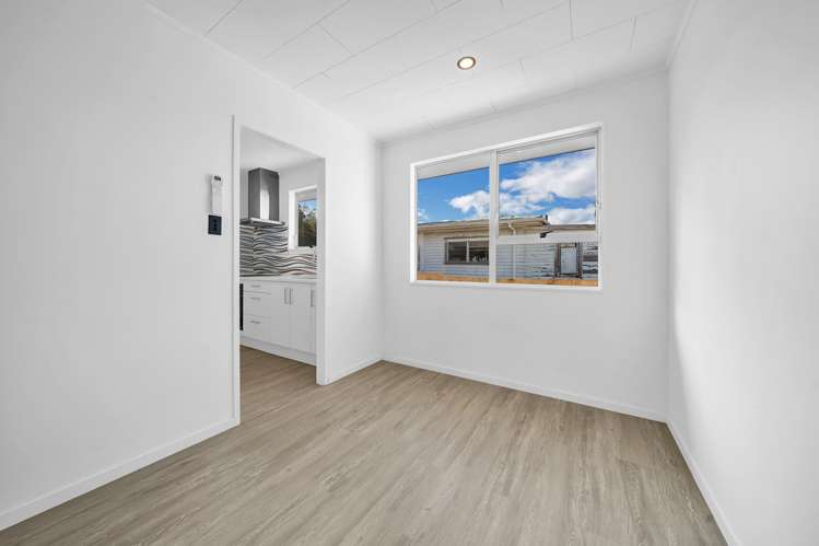 1/21 Woodside Road Massey_13