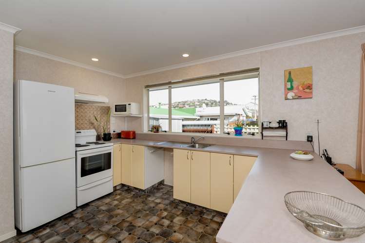 37d Eastbourne Street Caversham_7