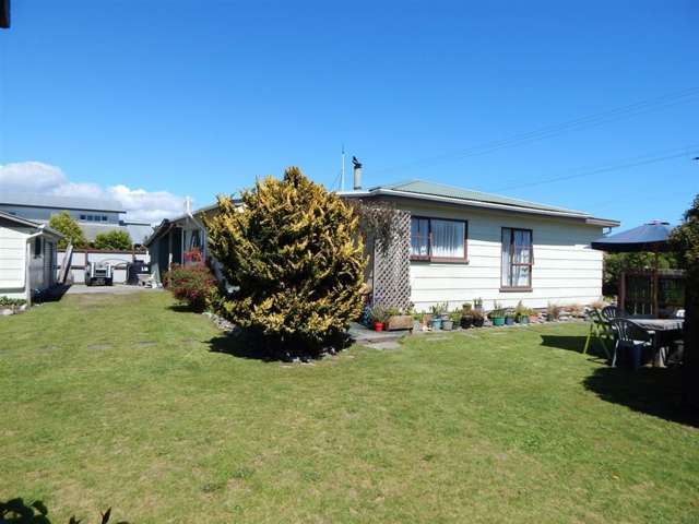 16 Butlers Road Ruatapu_1