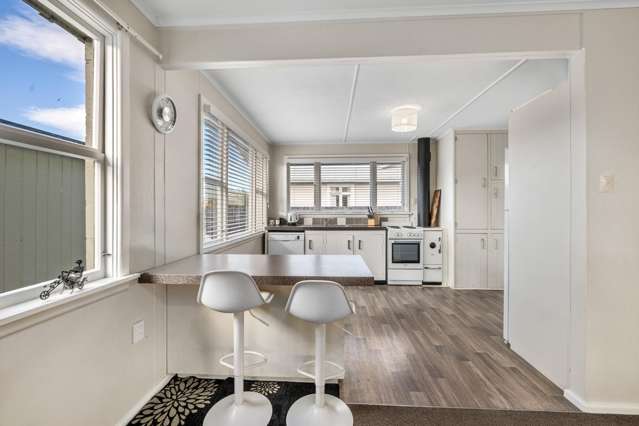 34 and 34A Lakings Road Springlands_3