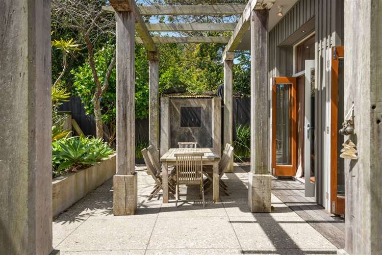 36 Williamson Avenue Belmont_20