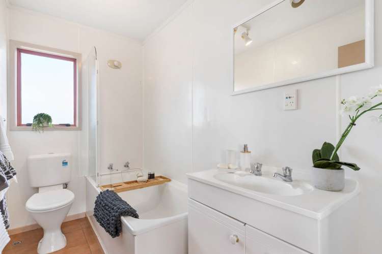 17a Statesman Street Henderson_10