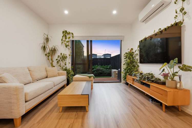 18 Kiato Lane Flat Bush_7