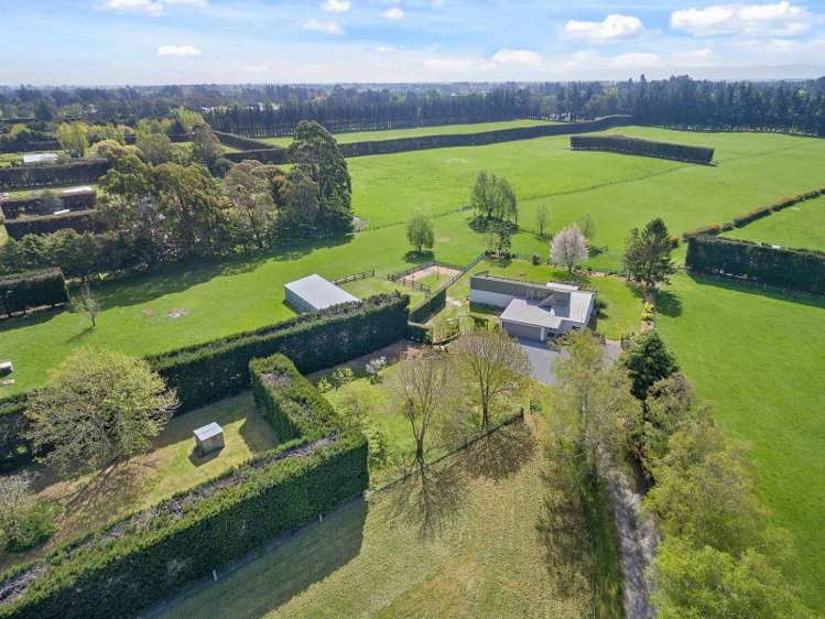 292 Halkett Road West Melton_23