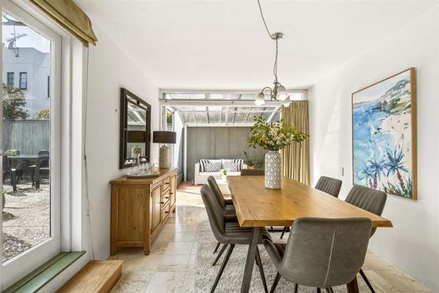 13/212 Hurstmere Road Takapuna_4